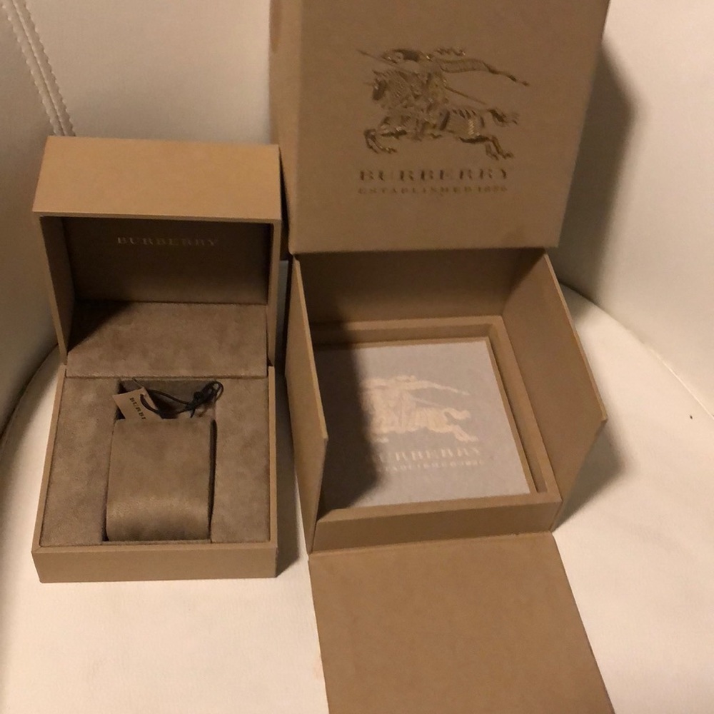 Burberry watch box